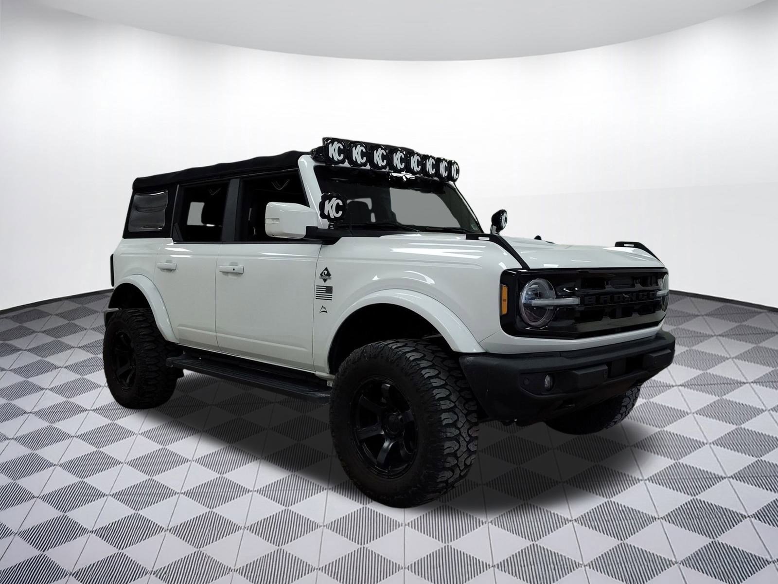 Used 2021 Ford Bronco Outer Banks image 6