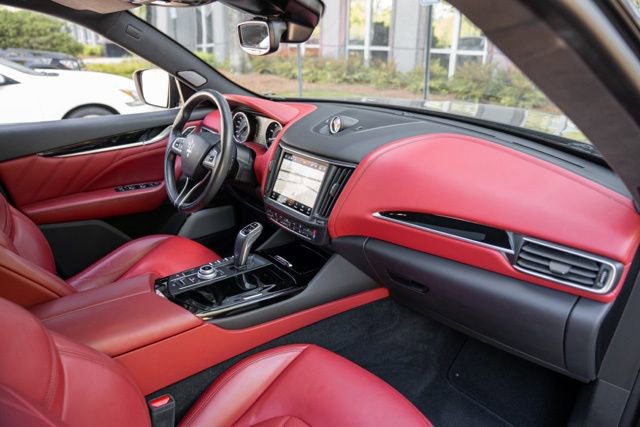 Used 2022 Maserati Levante Modena image 27