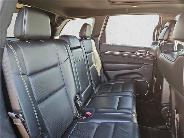 Used 2017 Jeep Grand Cherokee Overland RWD image 21