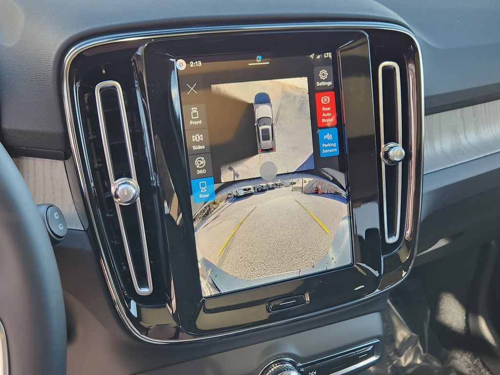 New 2026 Volvo XC40 B5 Plus w/ Protection Package Premier AWD/4WD image 9