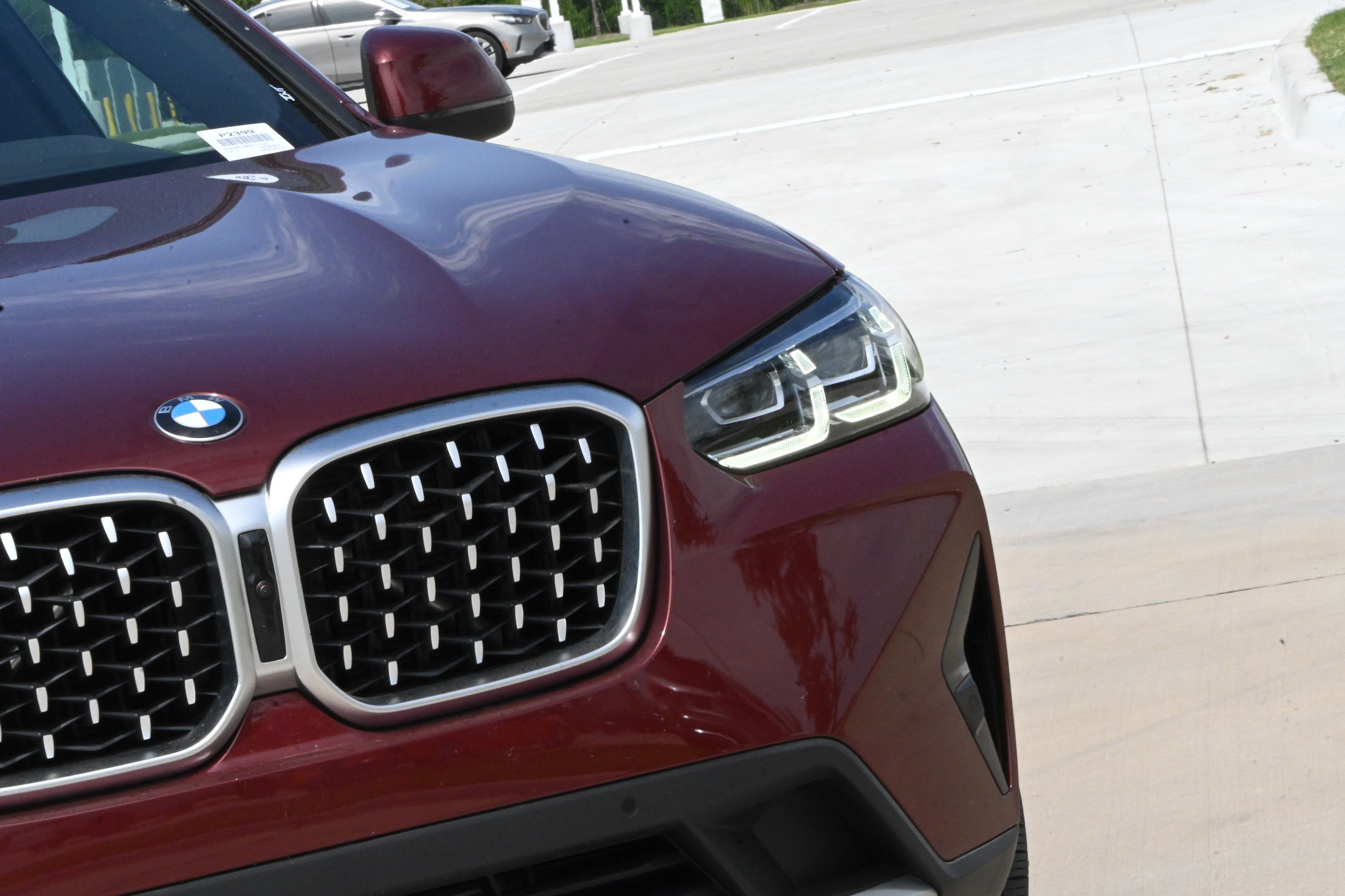Certified 2025 BMW X4 xDrive30i AWD/4WD image 10
