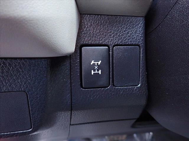 Used 2015 Toyota RAV4 LE image 14