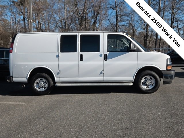 Used 2024 Chevrolet Express 2500 w/ Driver Convenience Package image 6