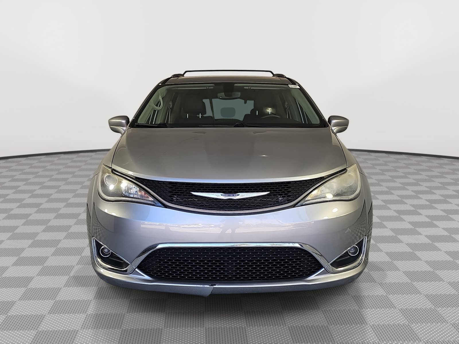 Used 2019 Chrysler Pacifica Touring-L Plus FWD image 3