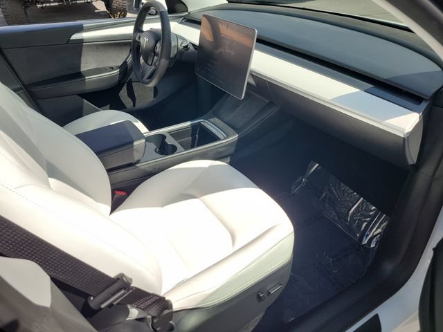 Used 2023 Tesla Model Y Long Range AWD/4WD image 16