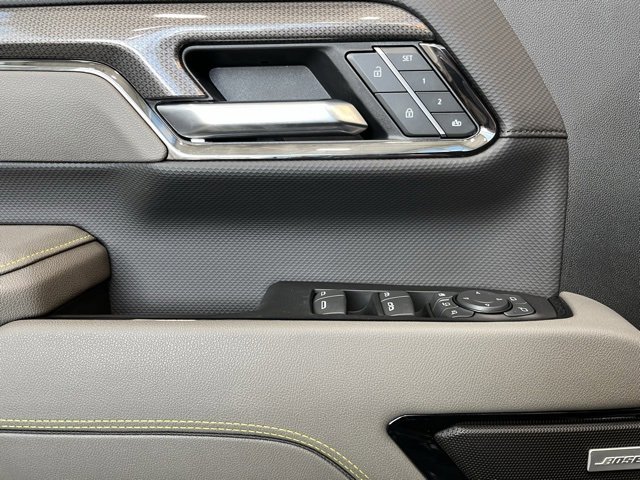 Used 2025 Chevrolet Silverado 2500 ZR2 w/ Technology Package image 6