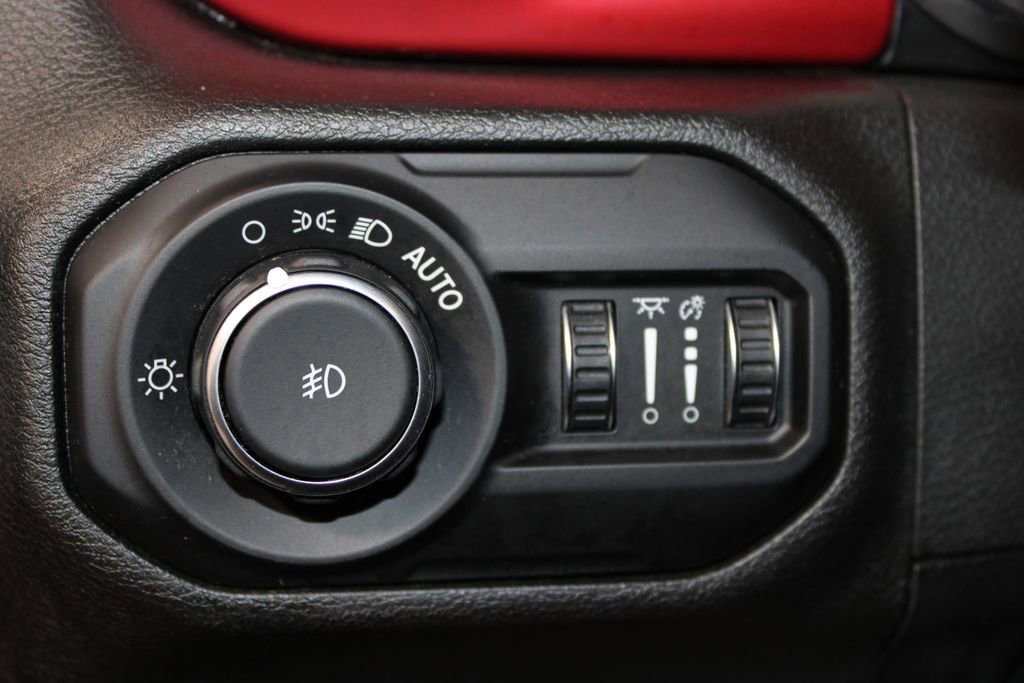 Used 2021 Jeep Wrangler Unlimited Rubicon w/ Cold Weather Group image 29