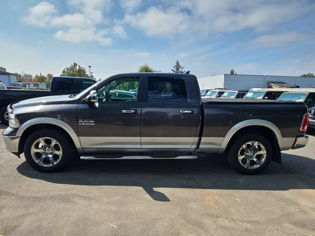 Used 2016 RAM 1500 Laramie w/ Convenience Group AWD/4WD image 4