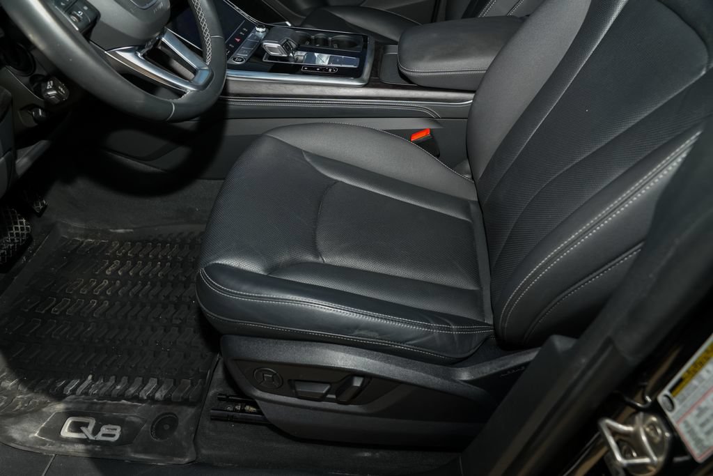 Used 2022 Audi Q8 Prestige w/ Prestige Package AWD/4WD image 21