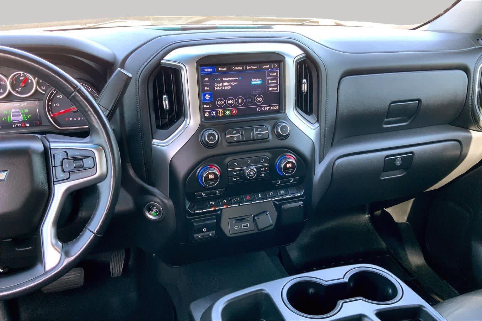 Used 2020 Chevrolet Silverado 1500 LT w/ Texas Edition AWD/4WD image 7