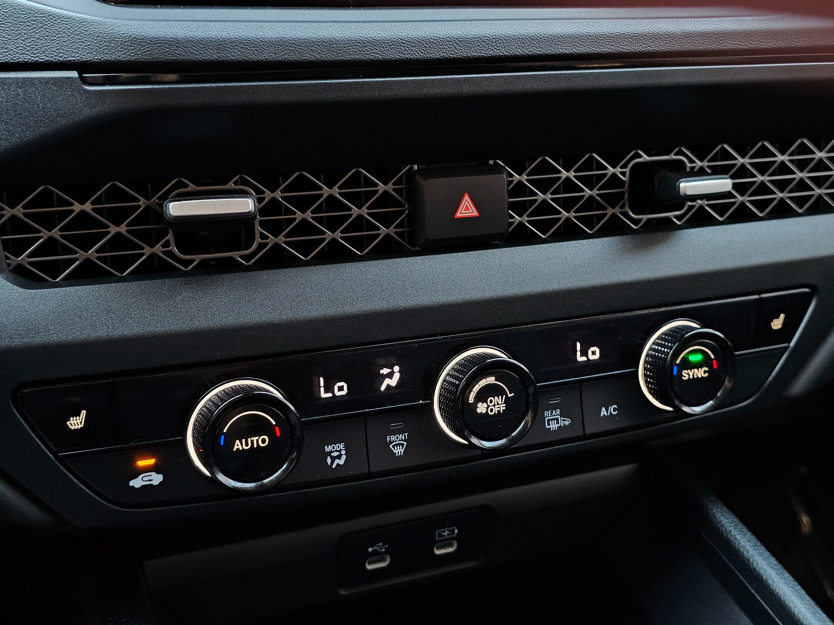 Used 2025 Honda Accord SE image 30