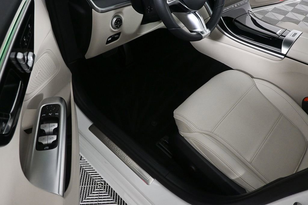 Used 2025 Mercedes-Benz C 300 Sedan image 20