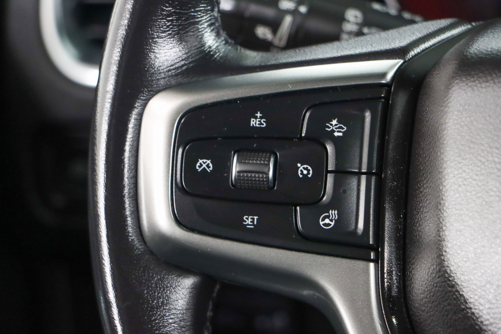 Used 2021 Chevrolet Suburban Premier w/ Premium Package image 14