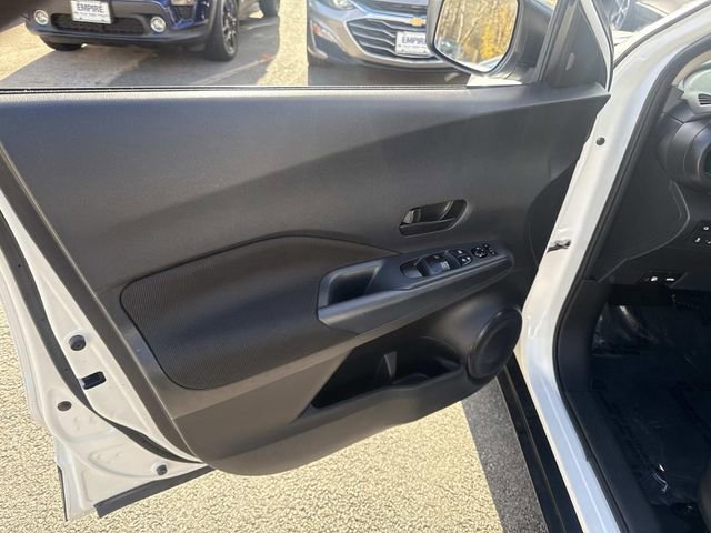 Used 2022 Nissan Kicks S image 16