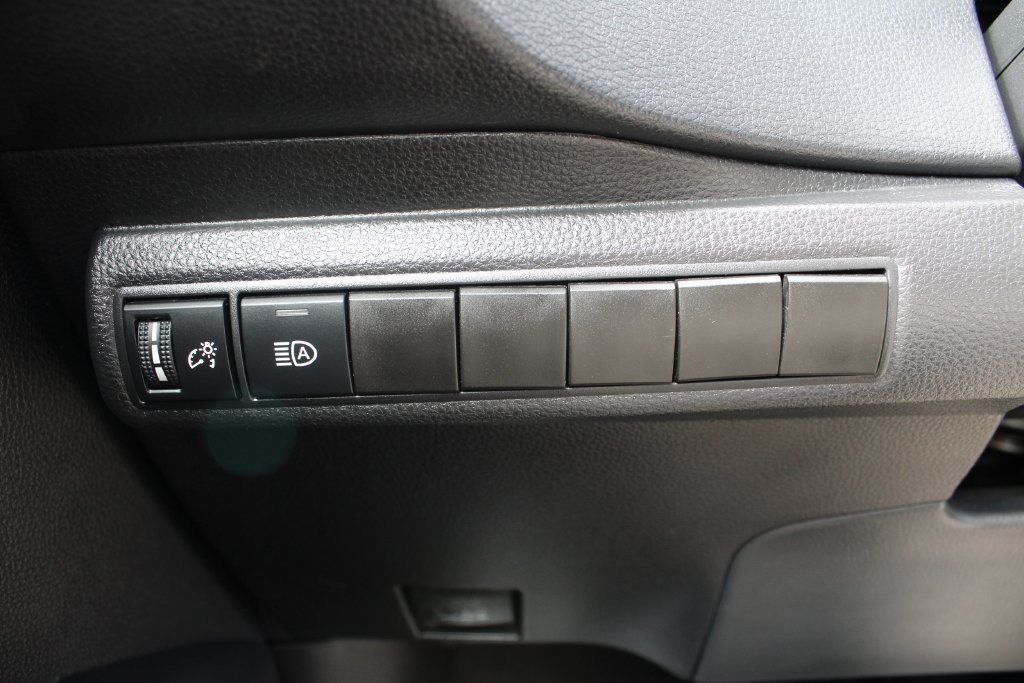 Used 2025 Toyota Corolla LE FWD image 28