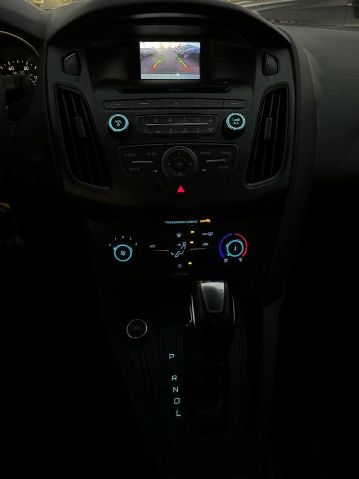 Used 2015 Ford Focus SE image 17