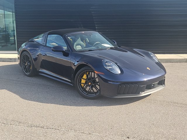 Certified 2026 Porsche 911 Targa 4 GTS AWD/4WD image 3