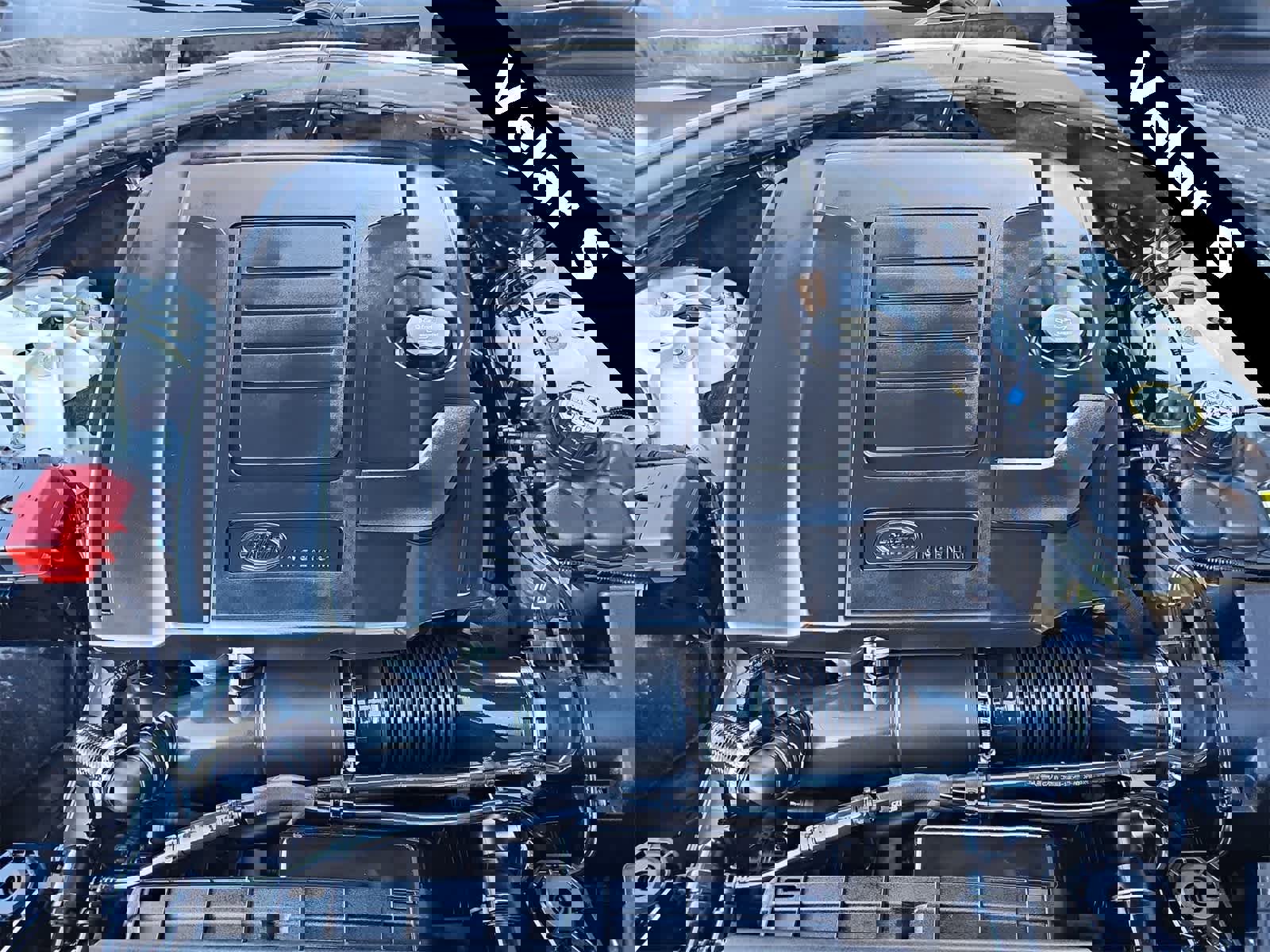 Used 2020 Land Rover Range Rover Velar S image 13