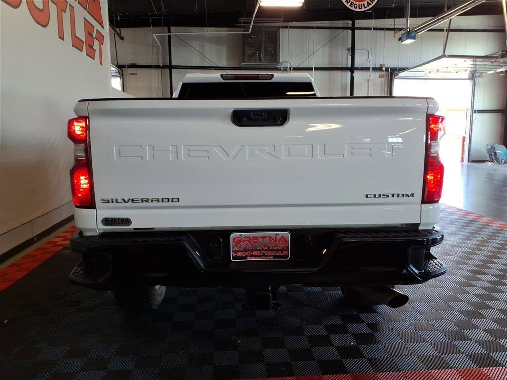Used 2023 Chevrolet Silverado 2500 Custom w/ Custom Convenience Package image 5