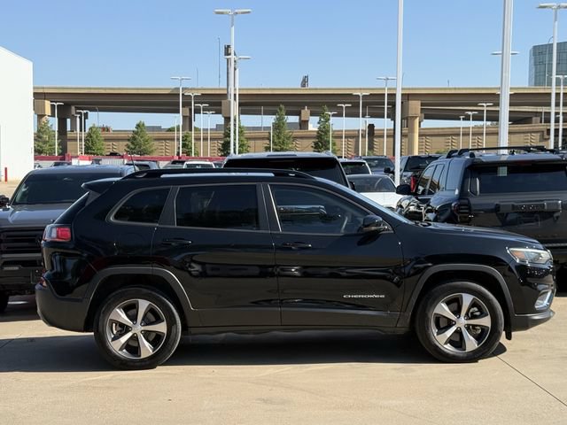 Used 2022 Jeep Cherokee Limited AWD/4WD image 3