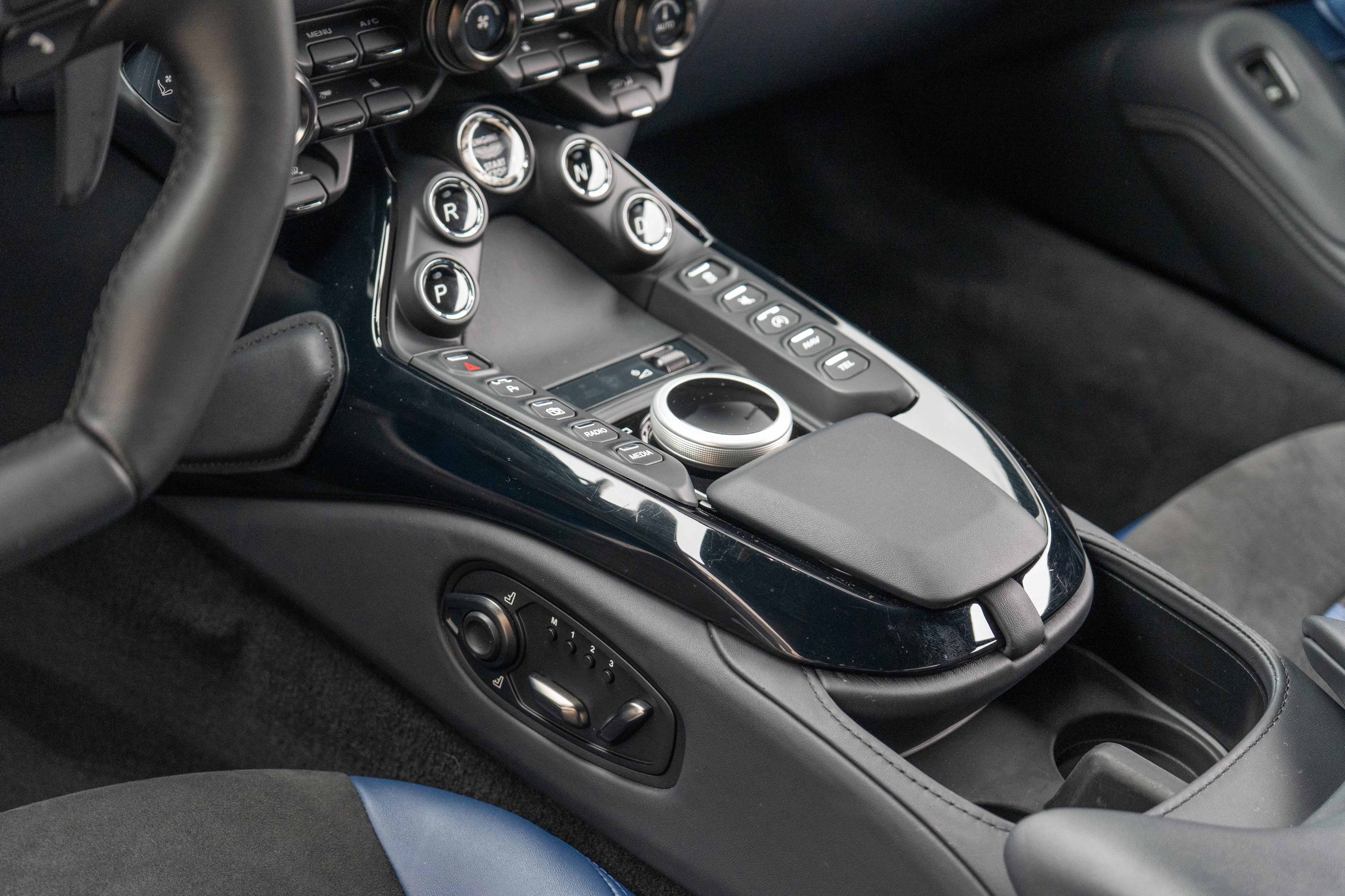 Used 2022 Aston Martin V8 Vantage image 10