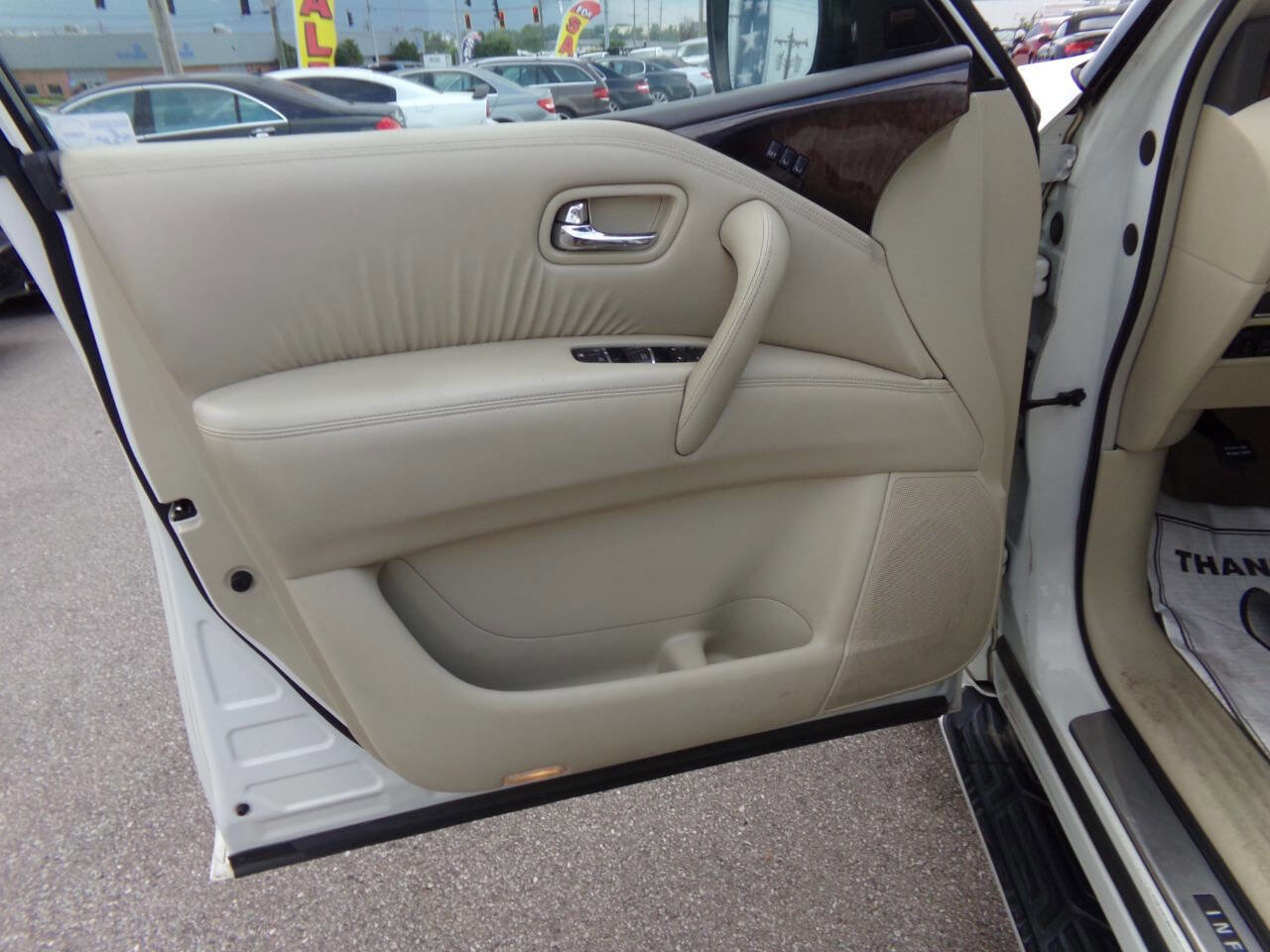 Used 2013 INFINITI QX56 4WD w/ Deluxe Touring Pkg image 13