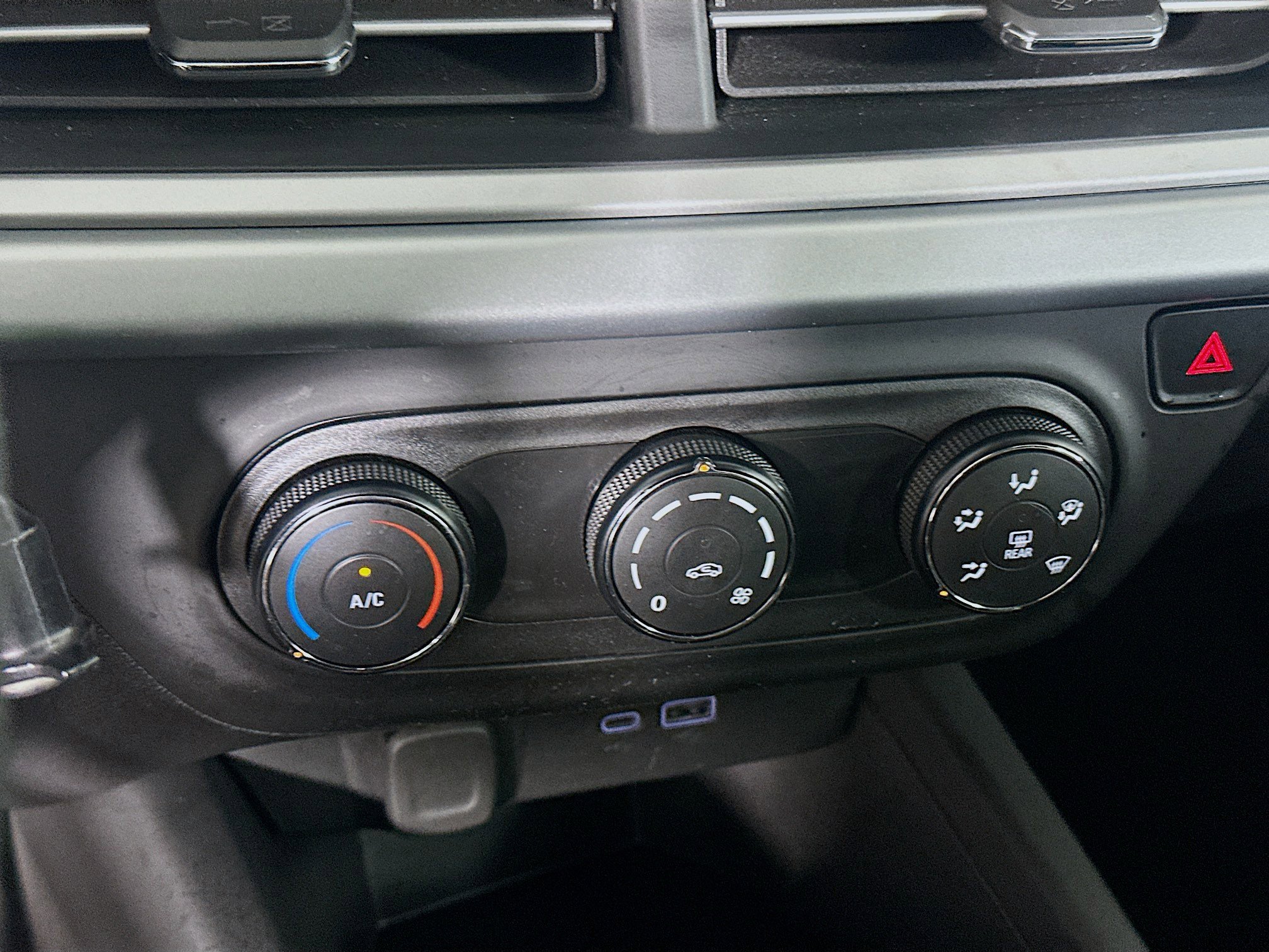 Used 2025 Chevrolet Trax LS FWD image 23