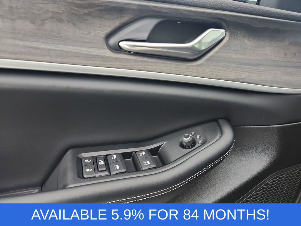 New 2026 Jeep Grand Cherokee Altitude image 21