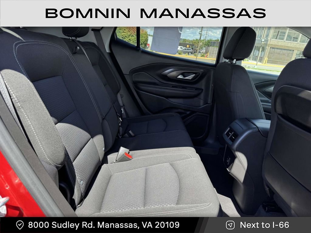 Used 2022 GMC Terrain SLE w/ LPO, Cargo Package image 10