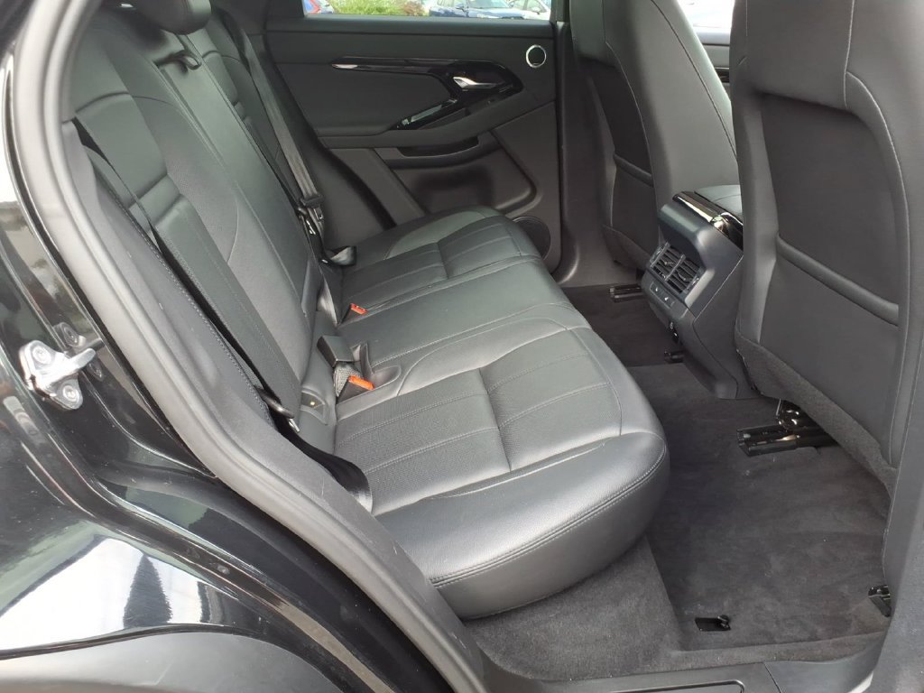Used 2024 Land Rover Range Rover Evoque S AWD/4WD image 12