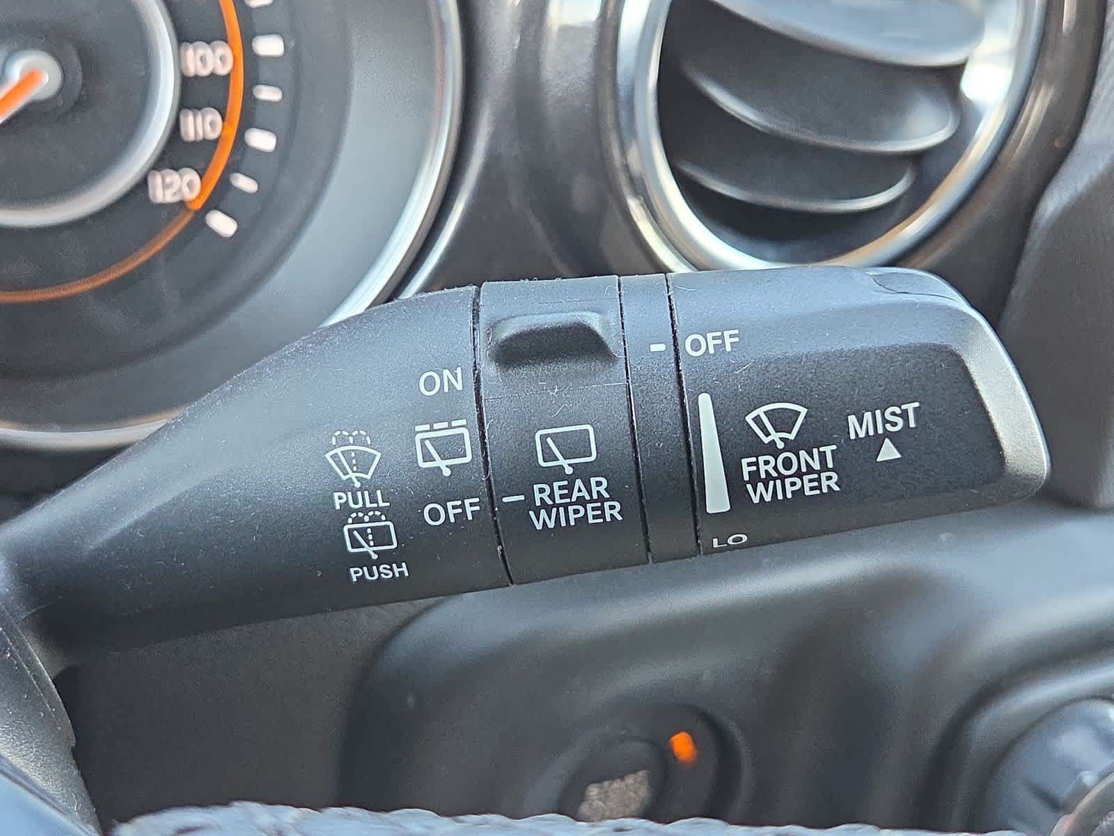 Used 2021 Jeep Wrangler Unlimited Sahara AWD/4WD image 22
