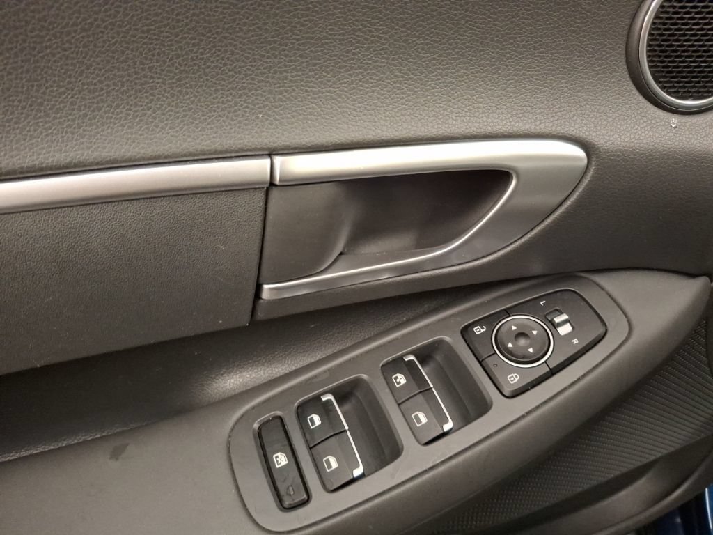 Used 2020 Hyundai Sonata SE FWD image 17