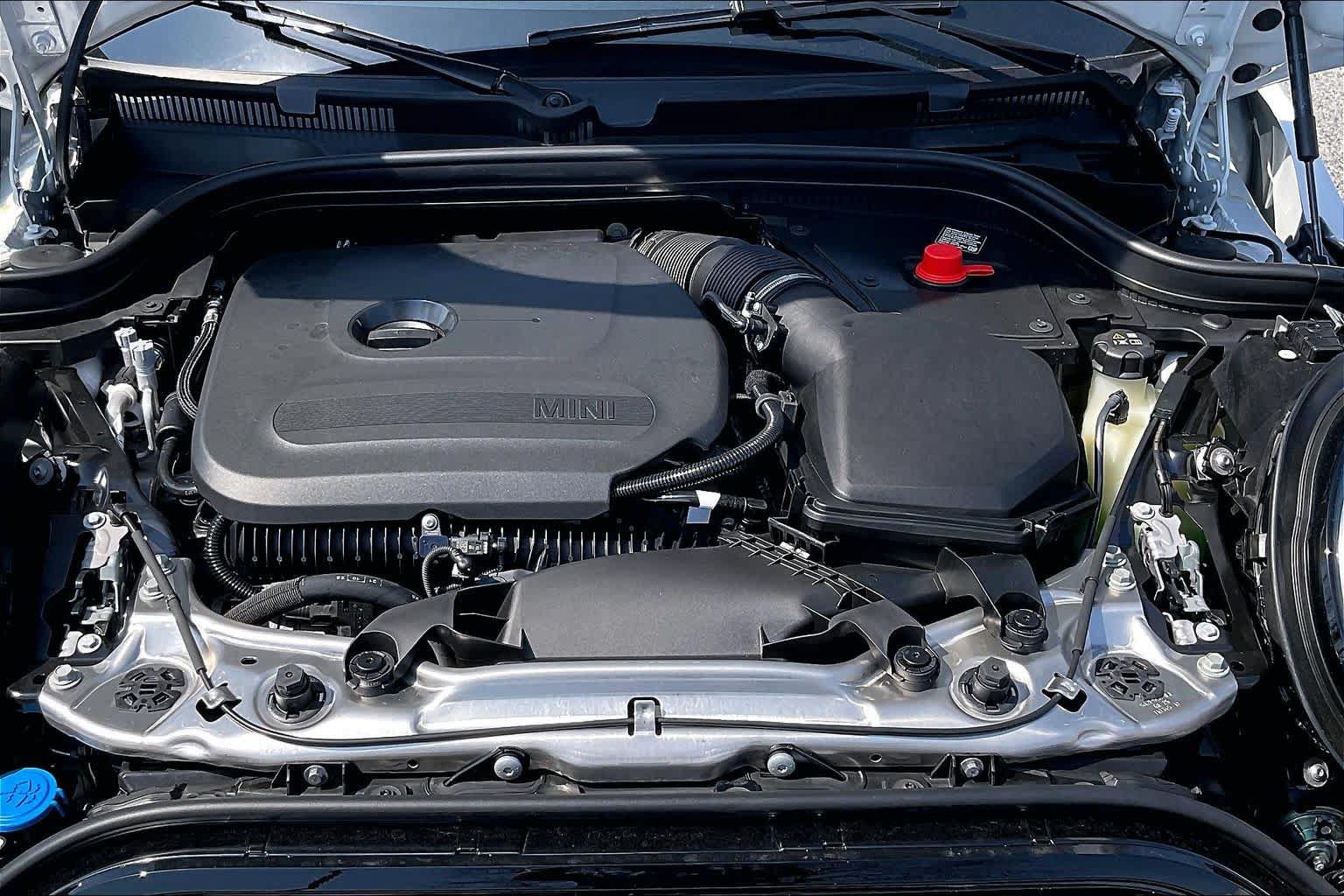 Used 2026 MINI Cooper 2-Door Hardtop FWD image 16