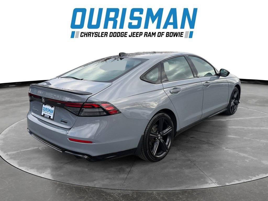 Used 2023 Honda Accord Sport image 3