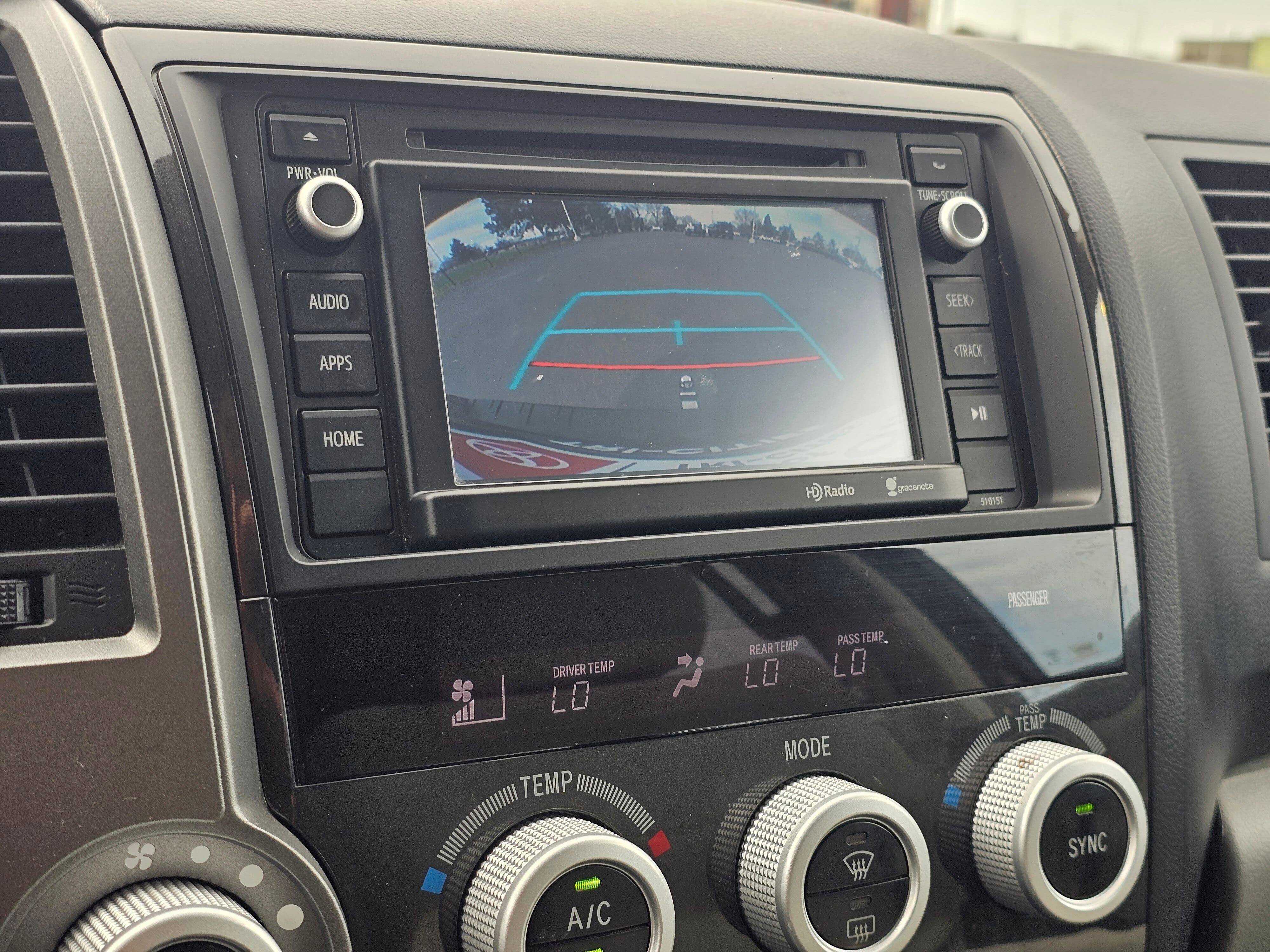 Used 2016 Toyota Sequoia SR5 AWD/4WD image 26