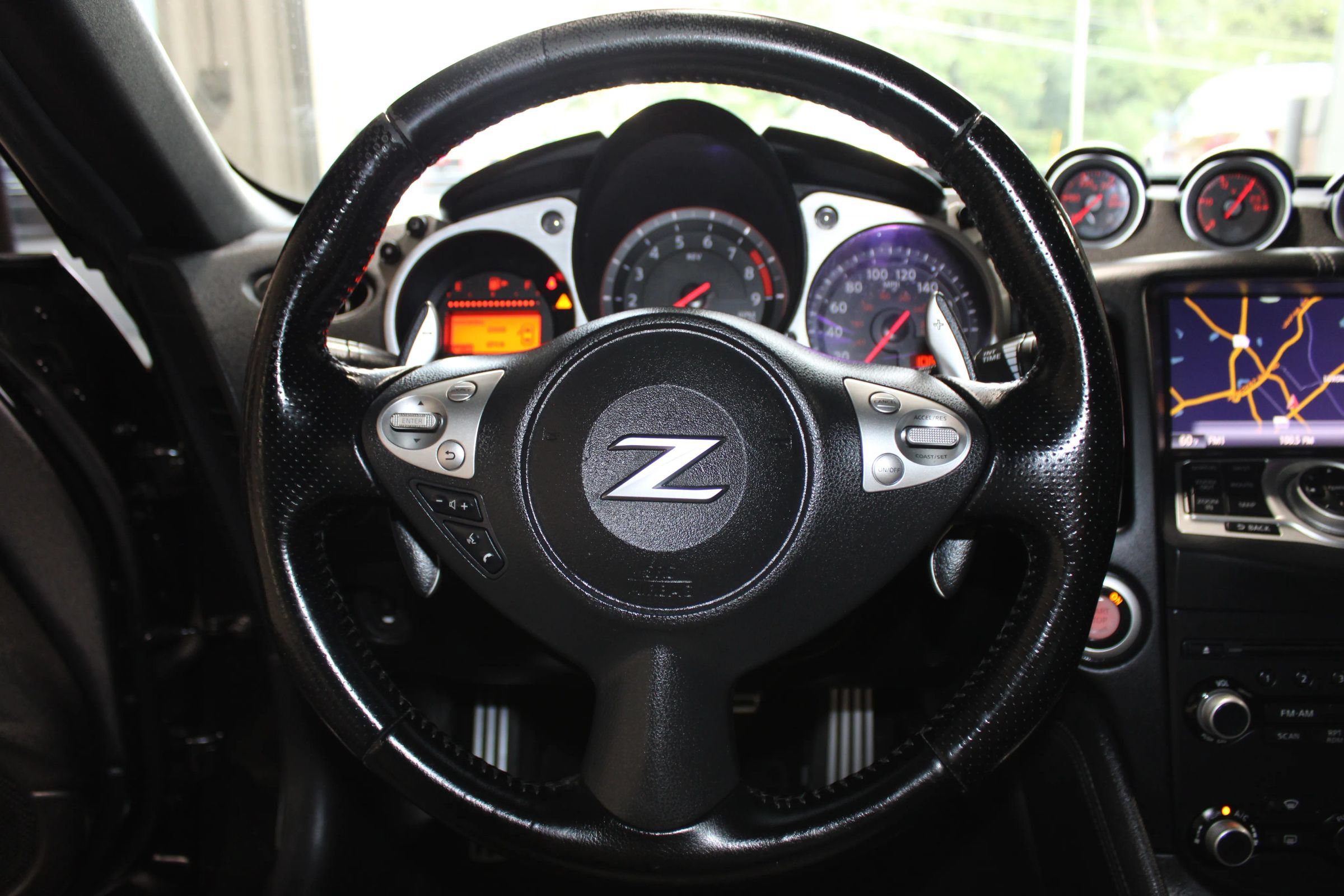 Used 2014 Nissan 370Z Touring w/ Sport Package RWD image 11