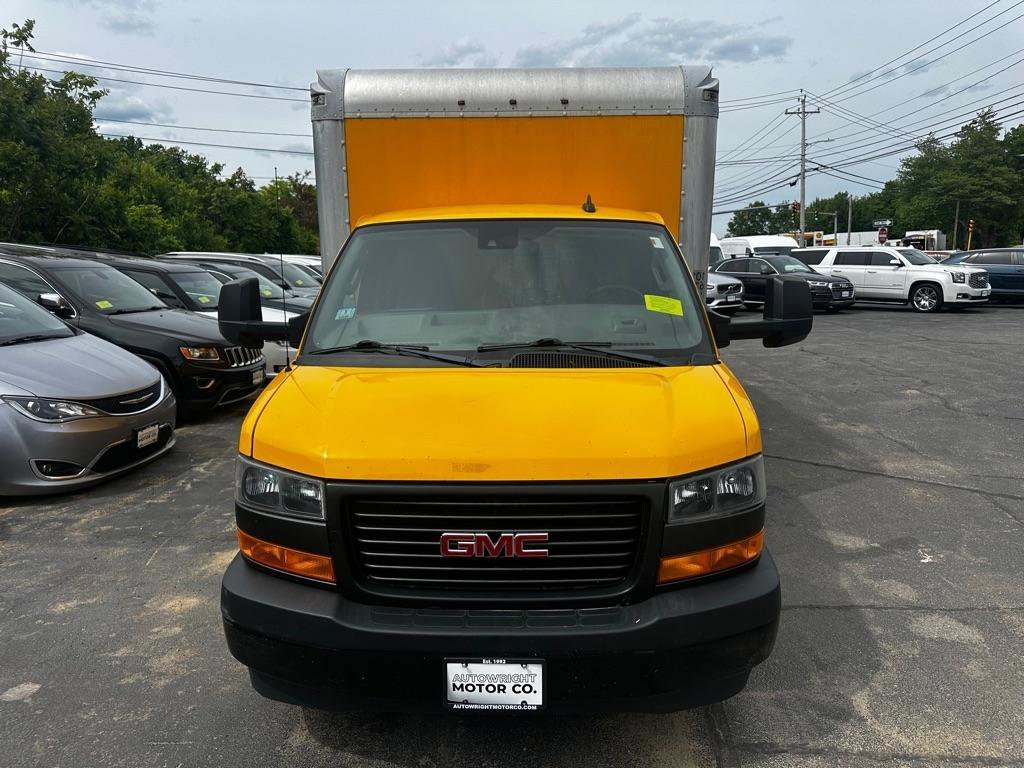 Used 2019 GMC Savana 3500 Extended w/ Driver Convenience Package RWD image 8