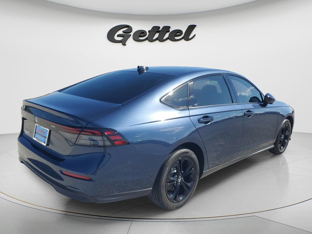 Used 2025 Honda Accord SE image 12