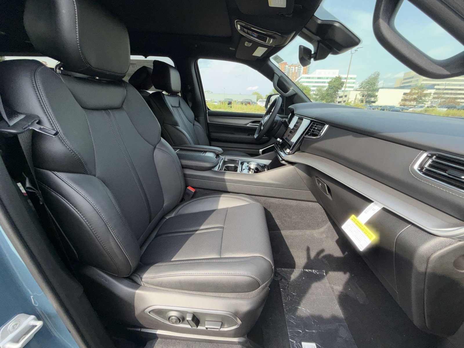 New 2026 Jeep Grand Wagoneer Limited AWD/4WD image 28