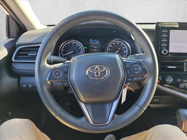 Used 2024 Toyota Camry SE image 19
