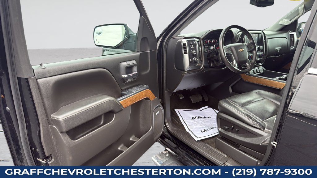 Used 2018 Chevrolet Silverado 1500 LTZ w/ High Desert Package AWD/4WD image 24
