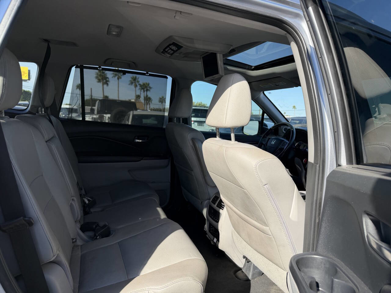 Used 2016 Honda Pilot Touring image 22