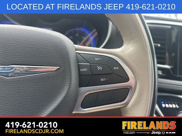 Used 2020 Chrysler Pacifica Limited image 25