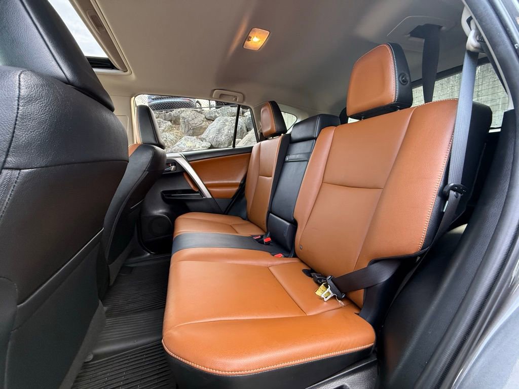 Used 2016 Toyota RAV4 Limited AWD/4WD image 19