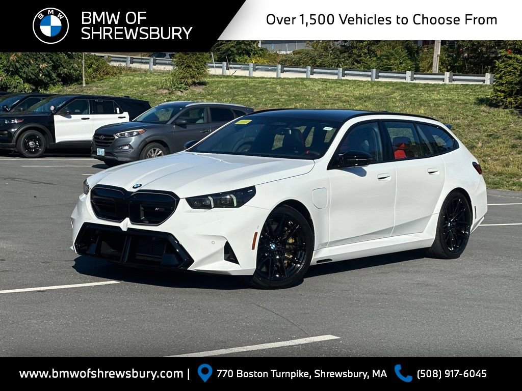 New 2026 BMW M5 Touring image 1
