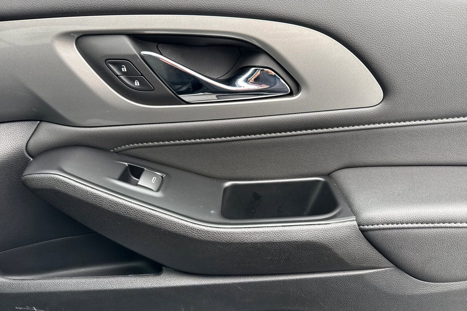 Certified 2022 Chevrolet Traverse LT w/ LPO, Floor Liner Package image 20