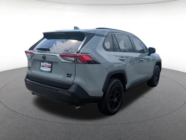 Used 2021 Toyota RAV4 XLE Premium AWD/4WD image 6