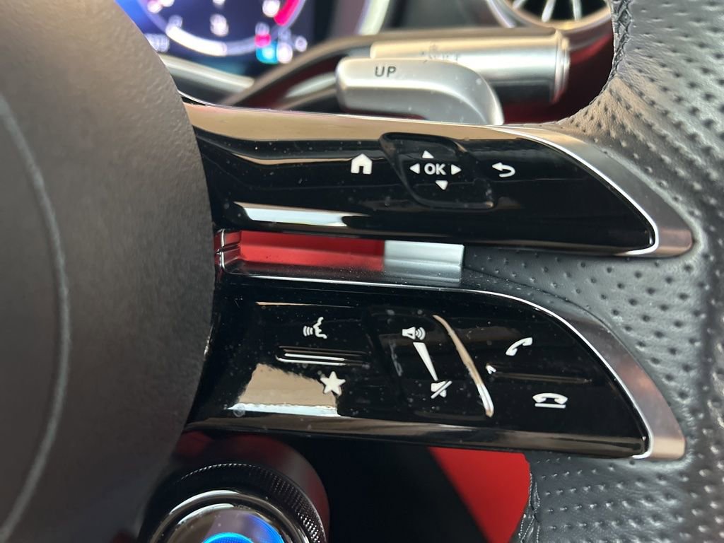 Used 2022 Mercedes-Benz SL 63 AMG 4MATIC image 23