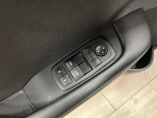 Used 2023 Dodge Challenger R/T image 28