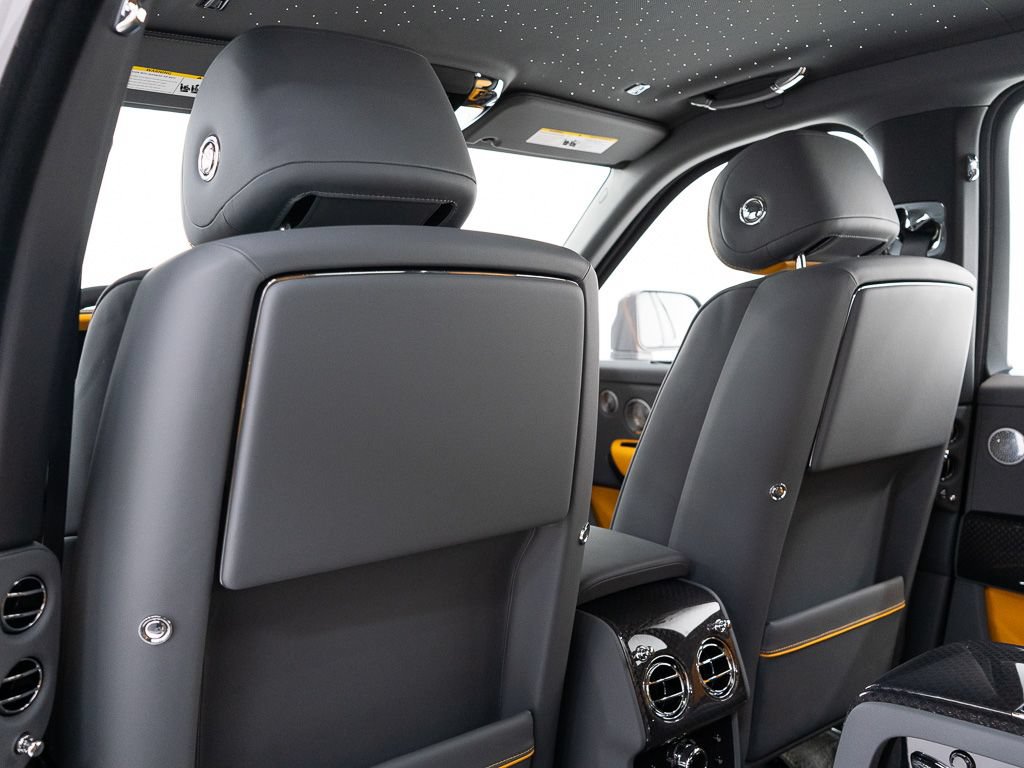 New 2027 Rolls-Royce Cullinan Black Badge AWD/4WD image 24